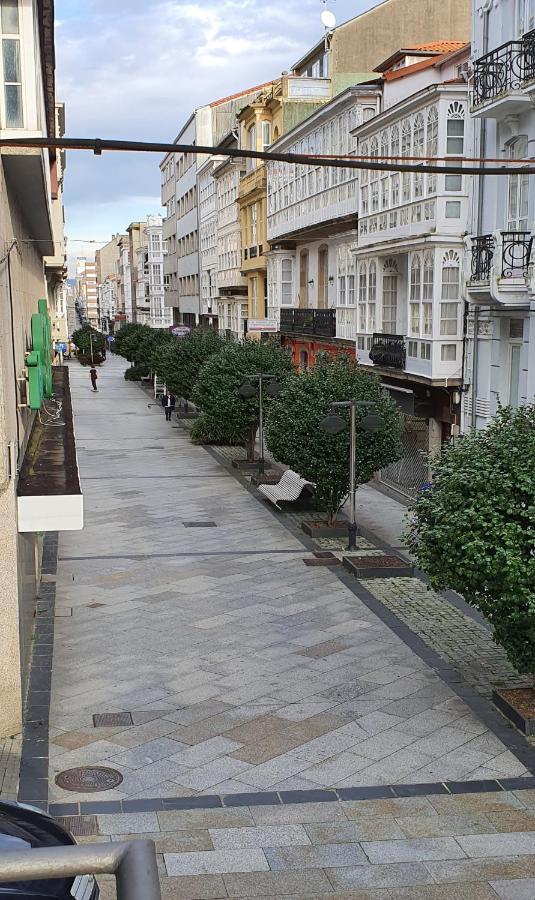 Piso En El Centro Para 4 Personas - Plaza Amboage - Wifi Ferrol Exterior foto